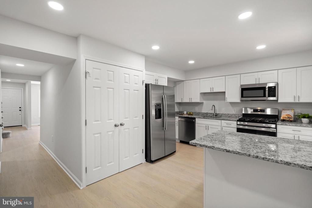 9521 CHERRY OAK COURT