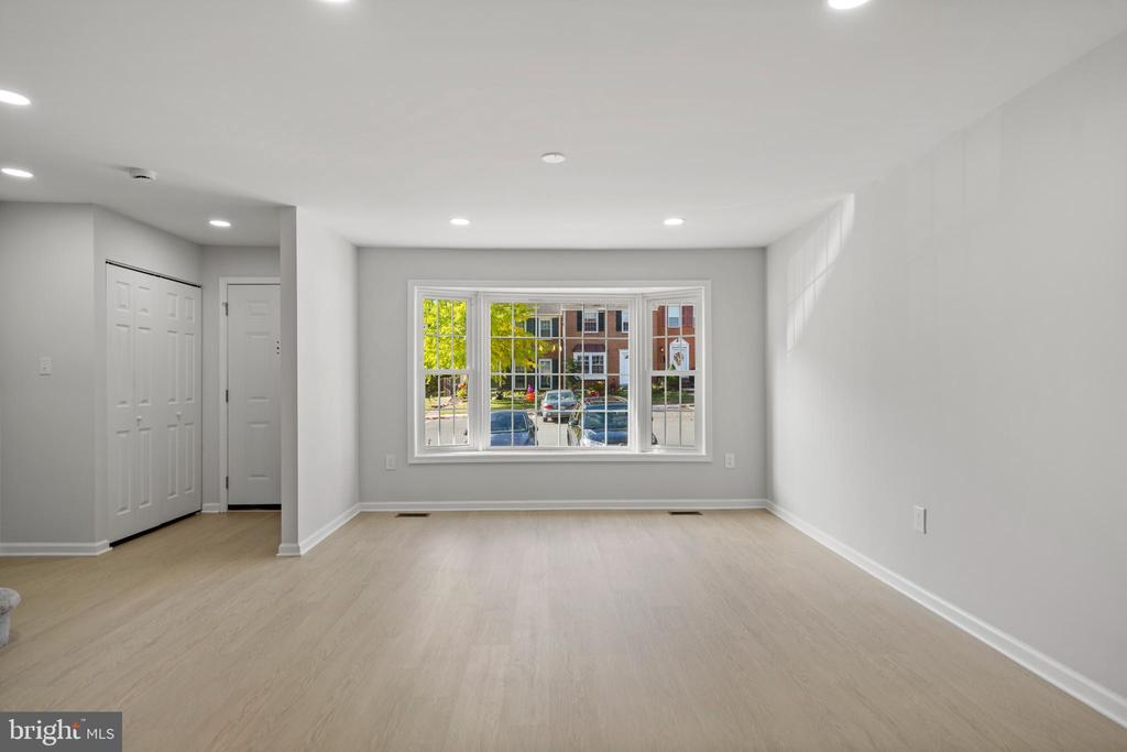 9521 CHERRY OAK COURT