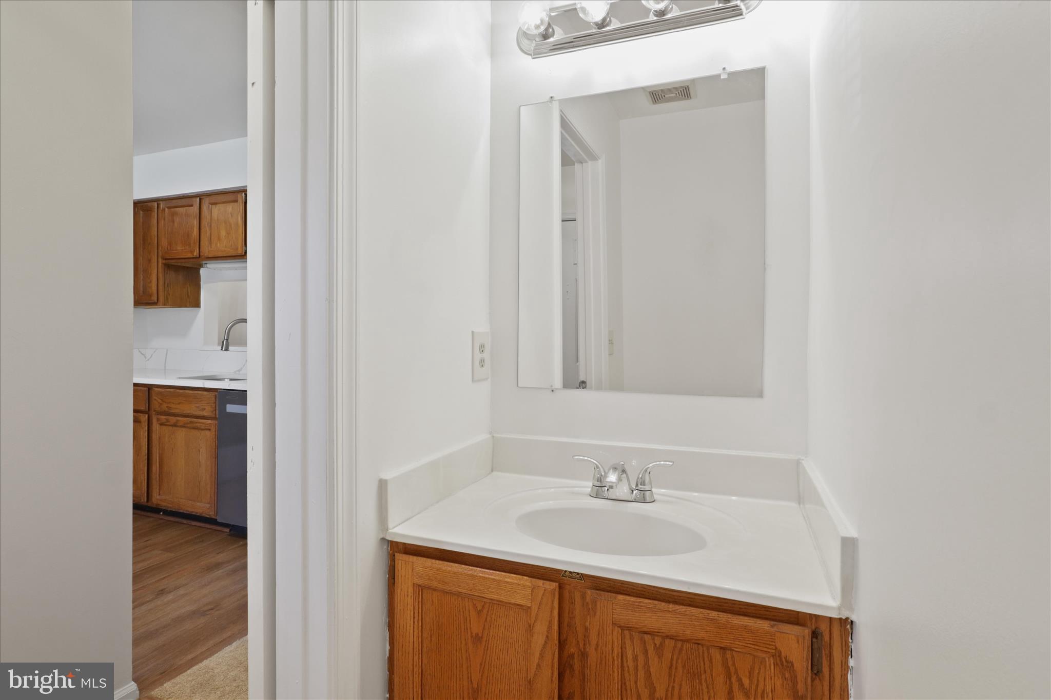 8488 CANYON OAK DRIVE