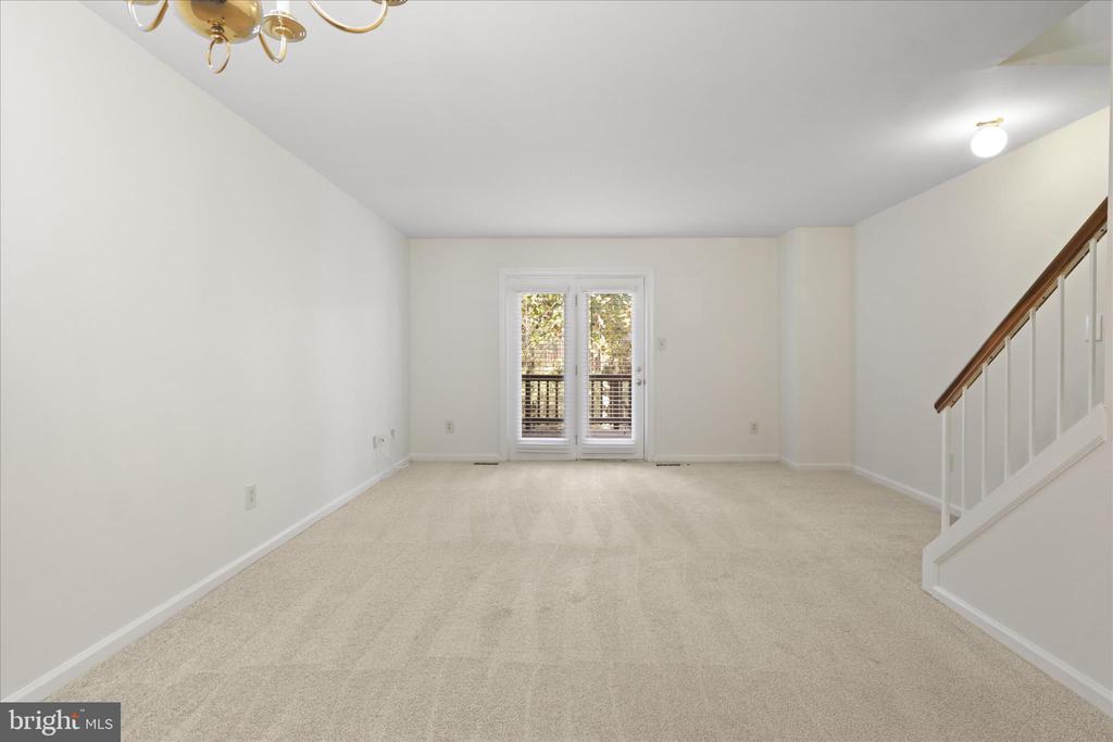 8488 CANYON OAK DRIVE