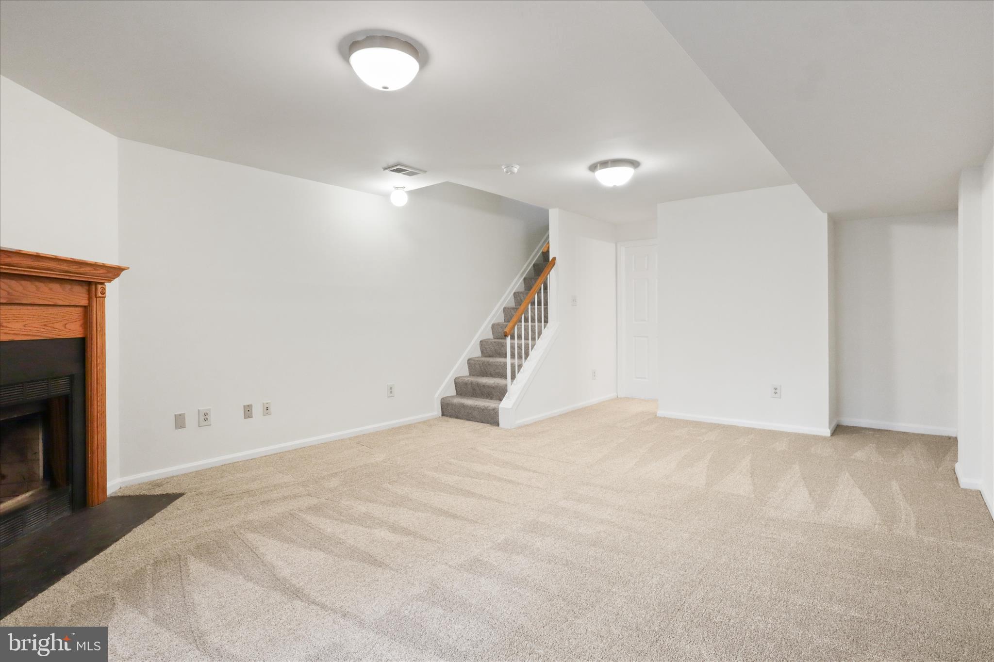 8488 CANYON OAK DRIVE