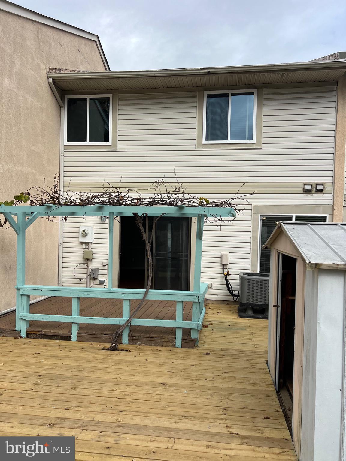 322 RENEAU WAY
