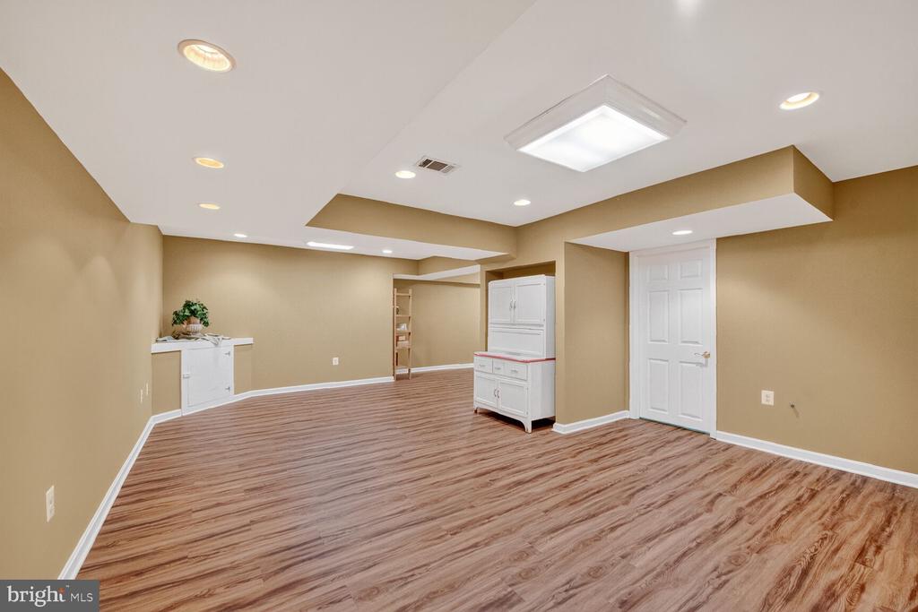 4521 WAVERLY CROSSING LANE