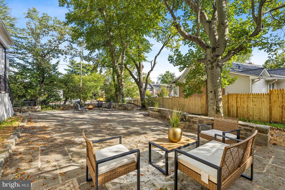 1901 BELLE HAVEN ROAD