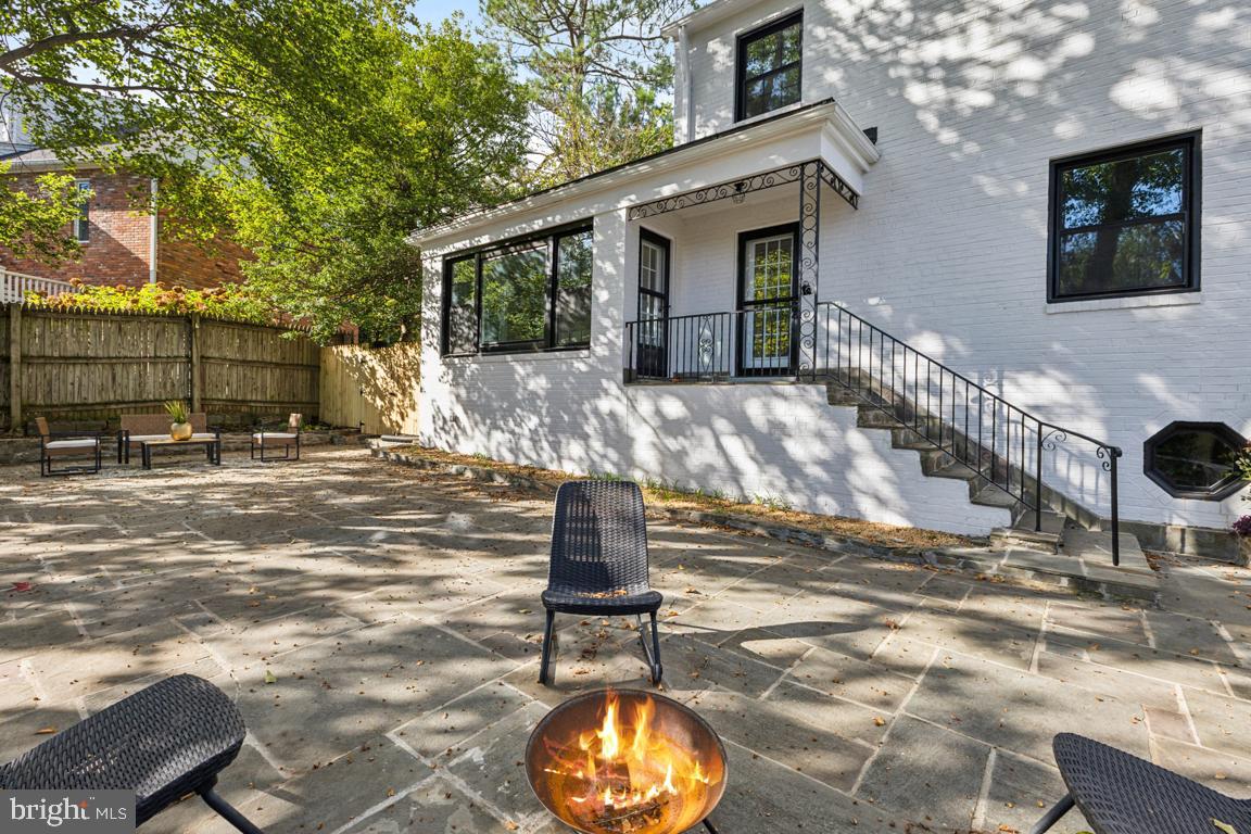 1901 BELLE HAVEN ROAD