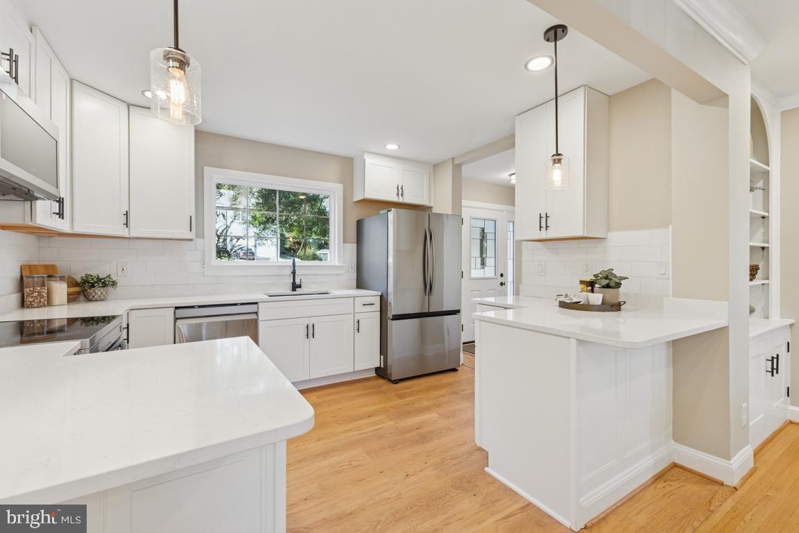 1901 BELLE HAVEN ROAD