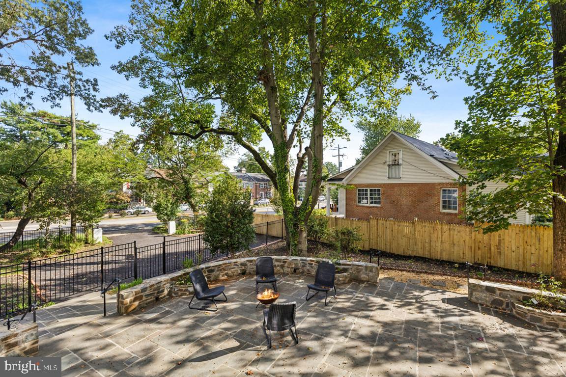 1901 BELLE HAVEN ROAD