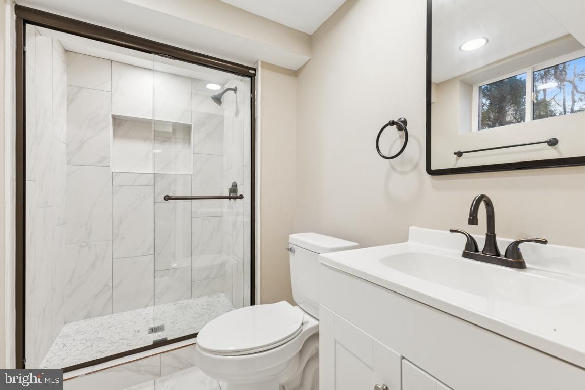 1901 BELLE HAVEN ROAD