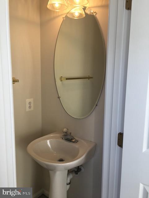 5526 SACRAMENTO MEWS PLACE