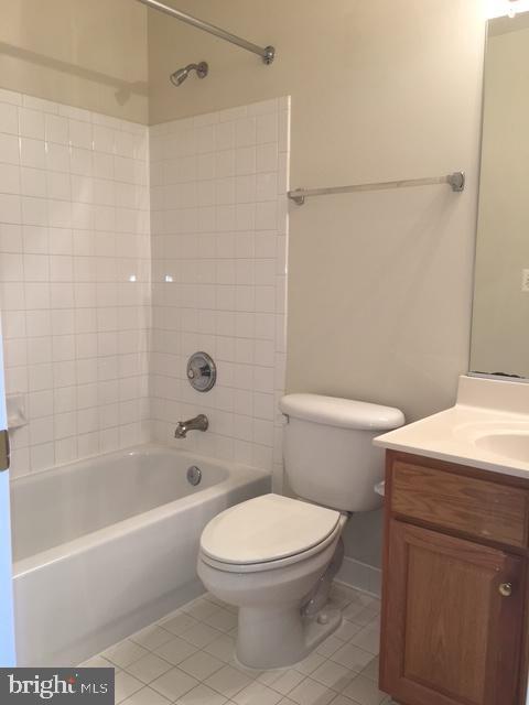 5526 SACRAMENTO MEWS PLACE