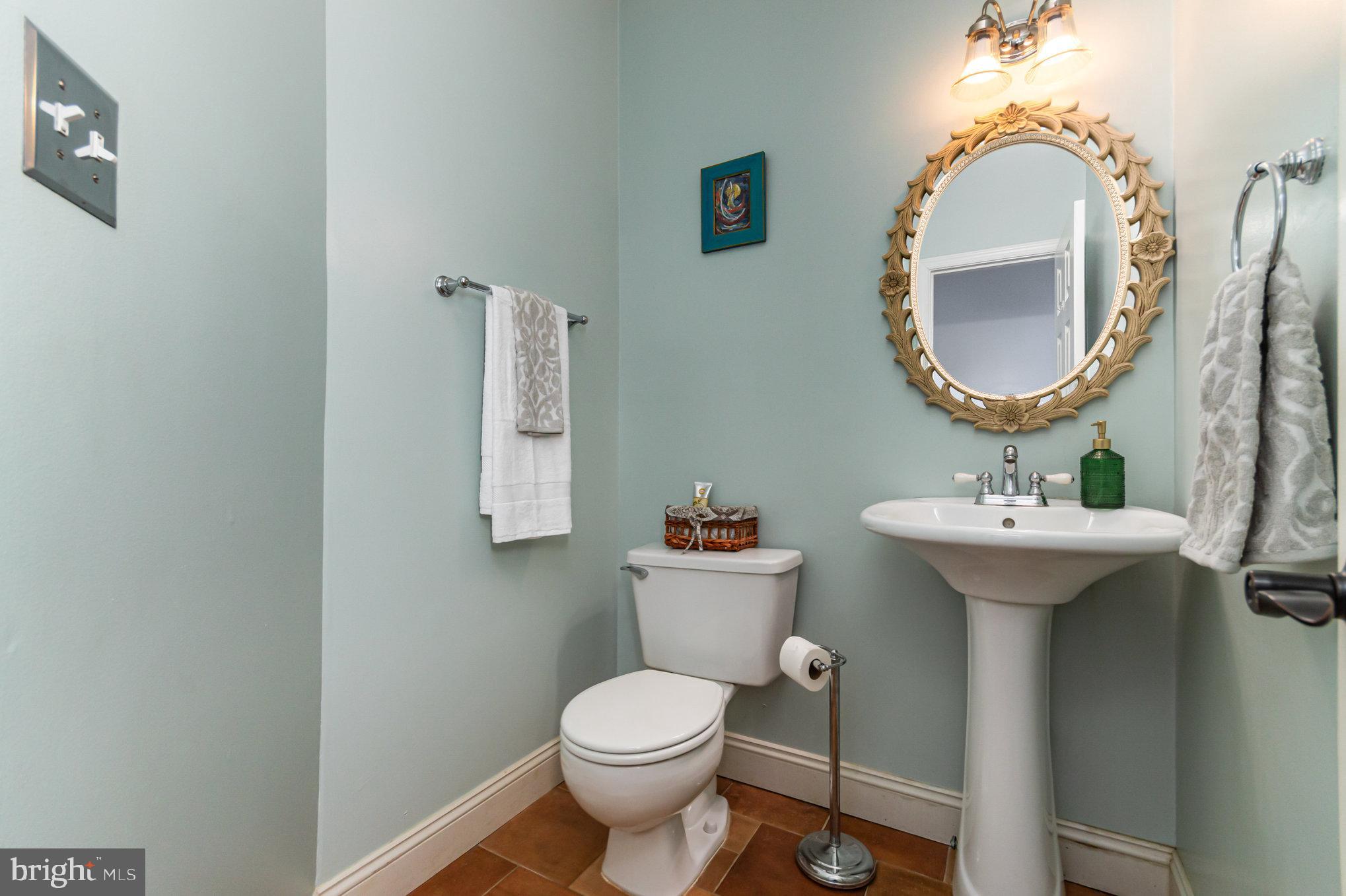 7039 KINGS MANOR DRIVE