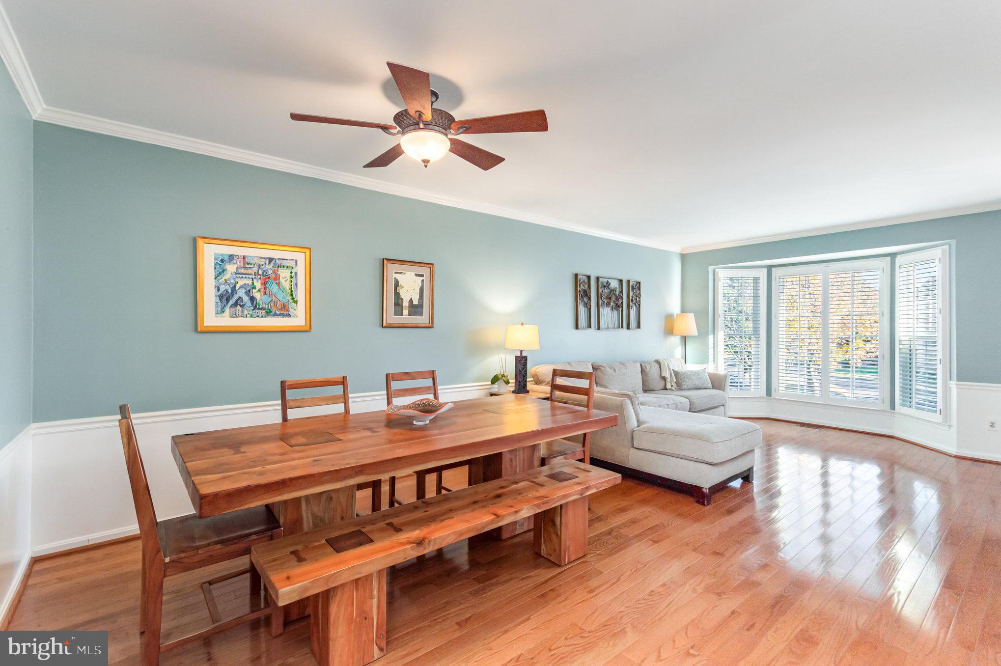 7039 KINGS MANOR DRIVE