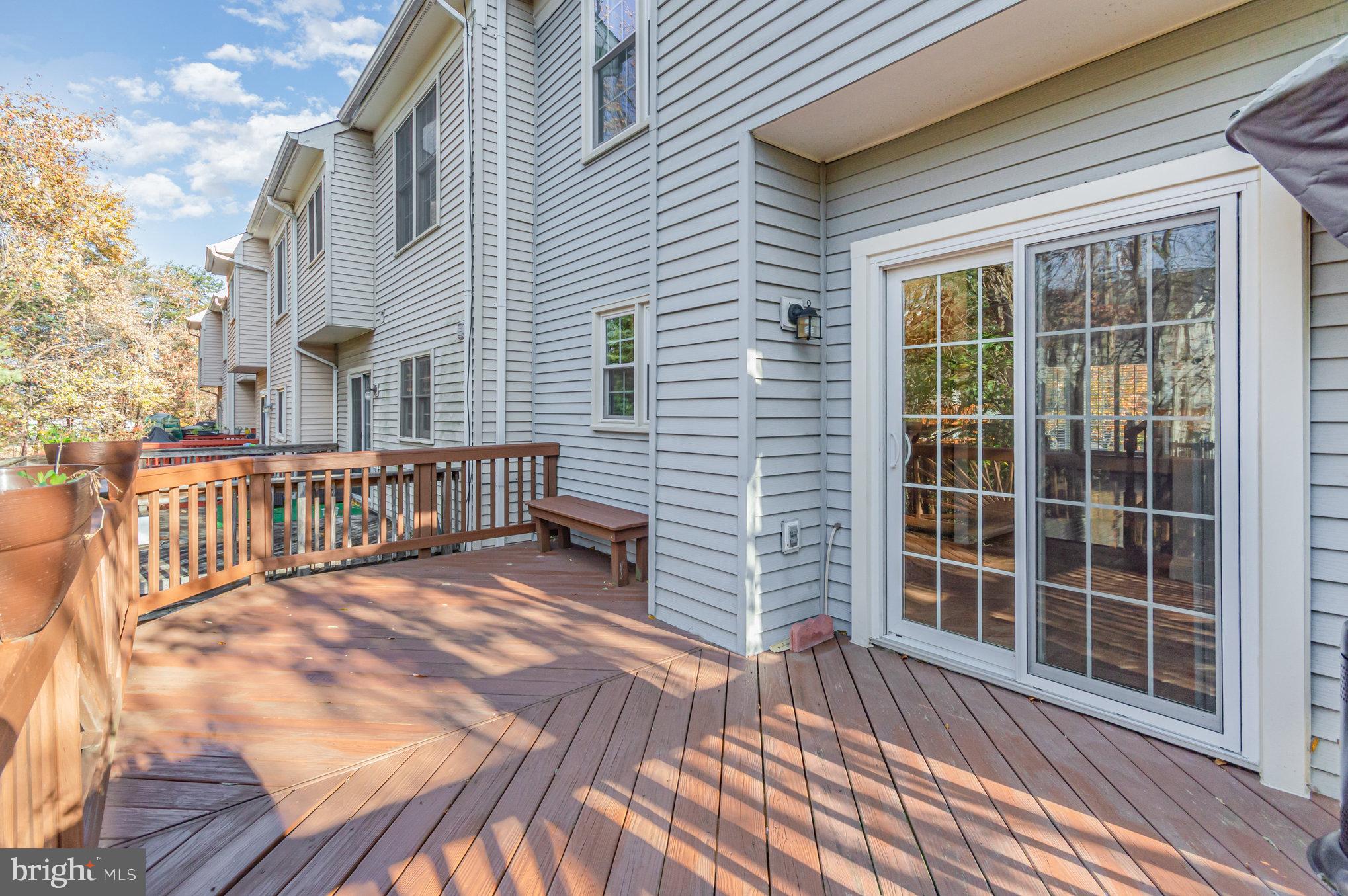 7039 KINGS MANOR DRIVE