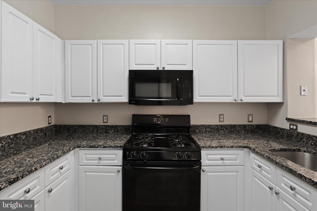 12909 ALTON SQUARE 201