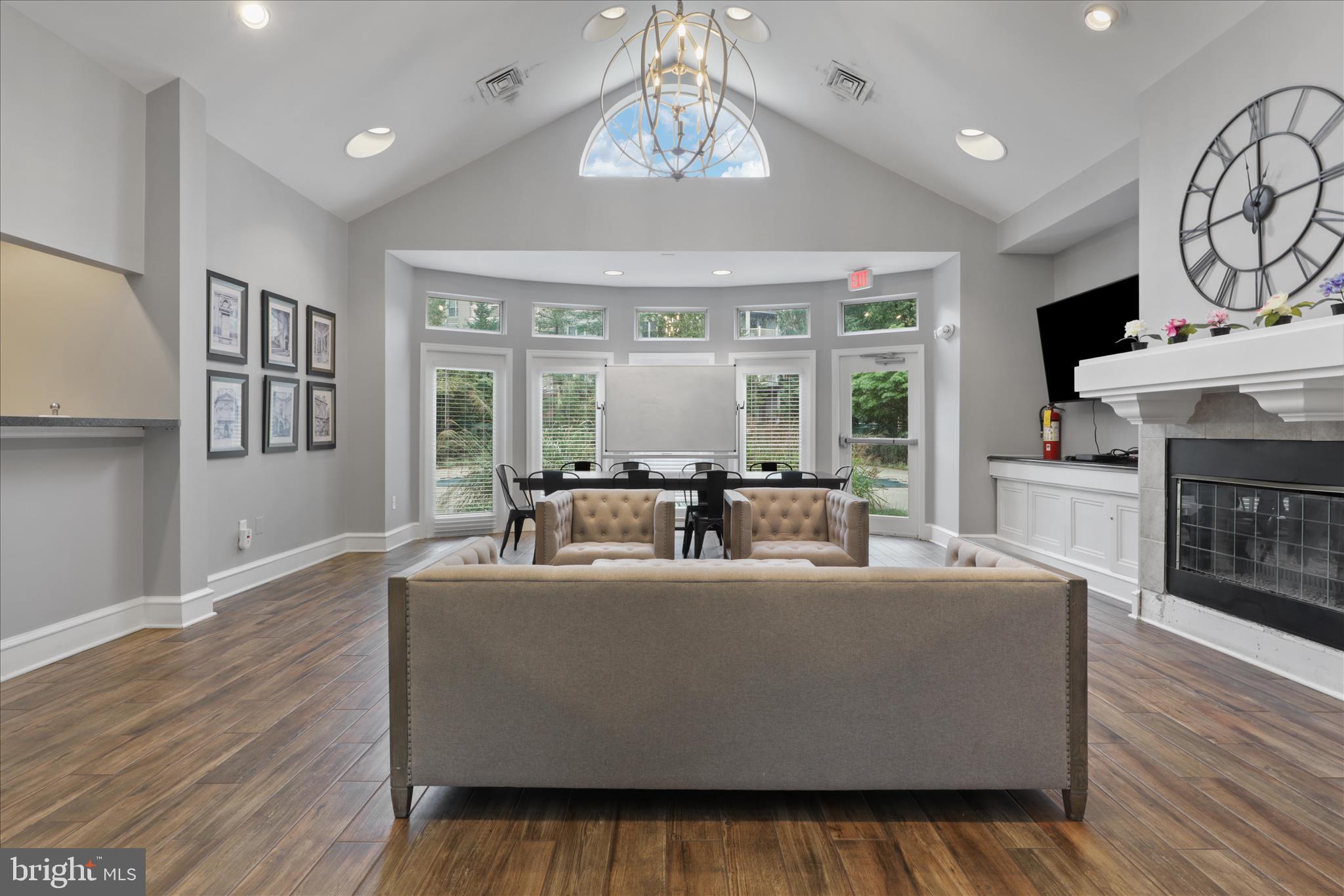 12909 ALTON SQUARE 201