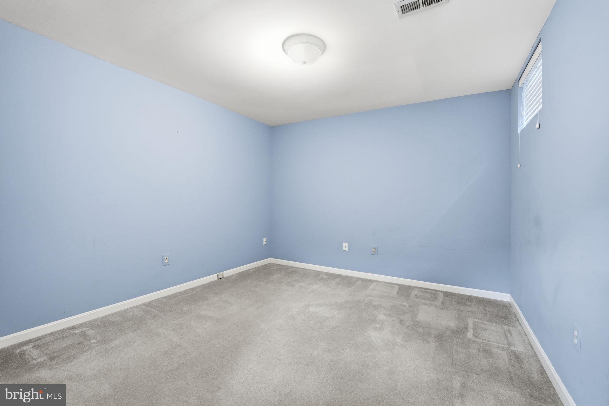 9236 NORTHEDGE DRIVE