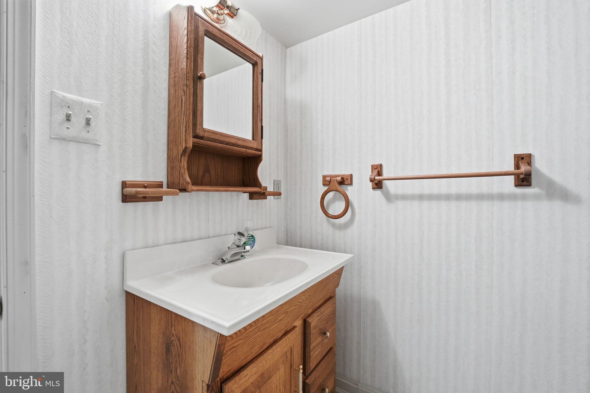 9236 NORTHEDGE DRIVE