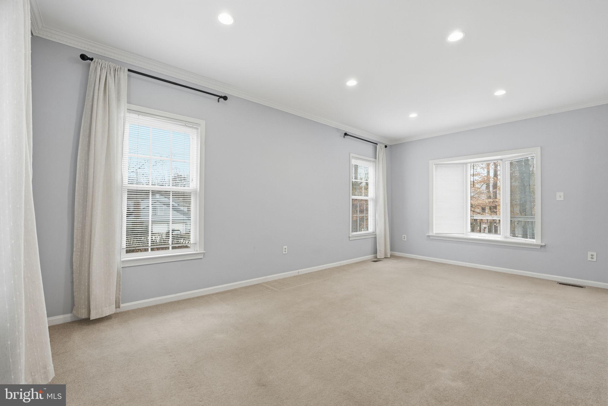 9236 NORTHEDGE DRIVE