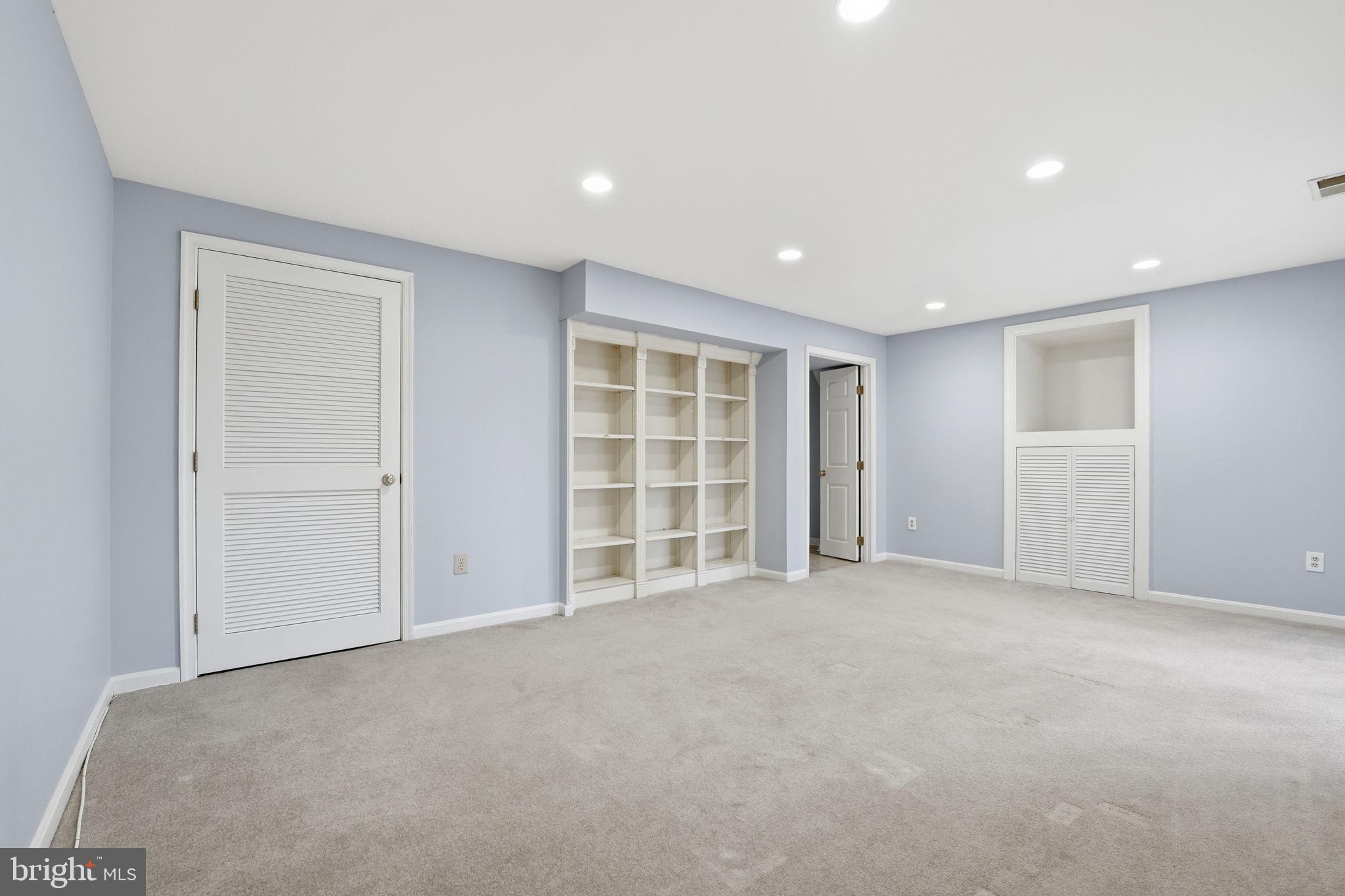 9236 NORTHEDGE DRIVE