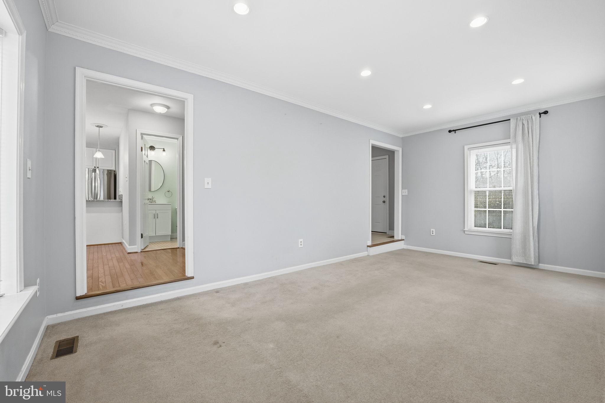 9236 NORTHEDGE DRIVE