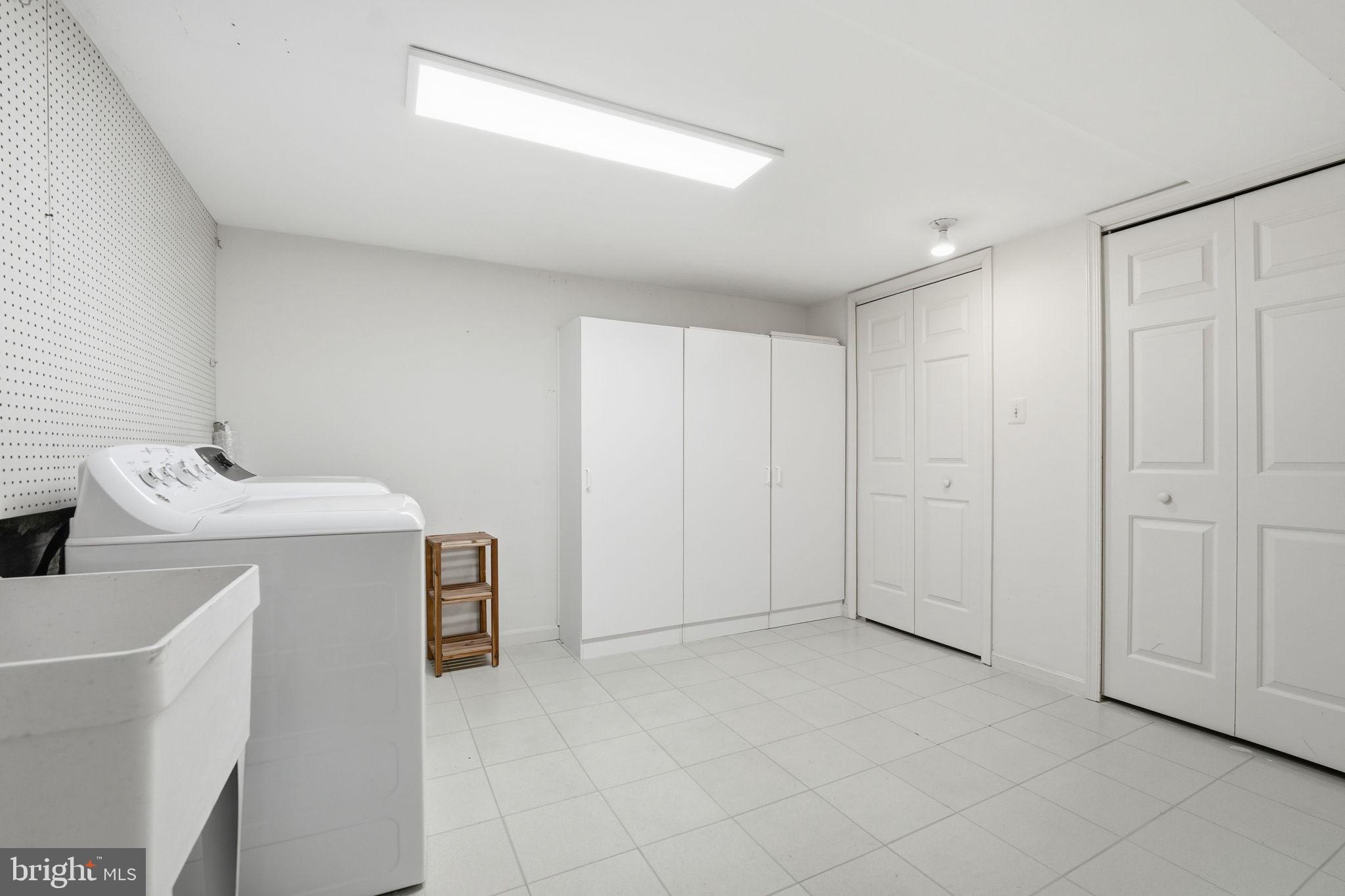 9236 NORTHEDGE DRIVE