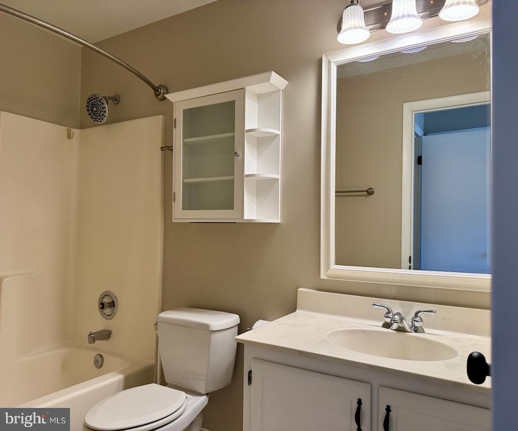 3885 STEPPES COURT 3885A