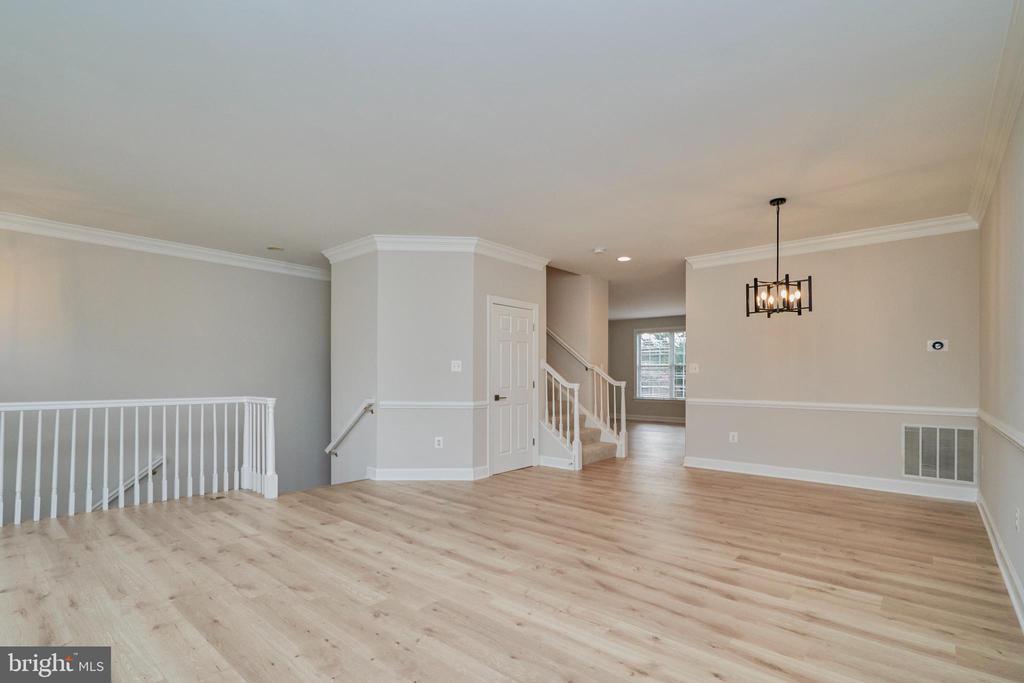 121 HERNDON MILL CIRCLE