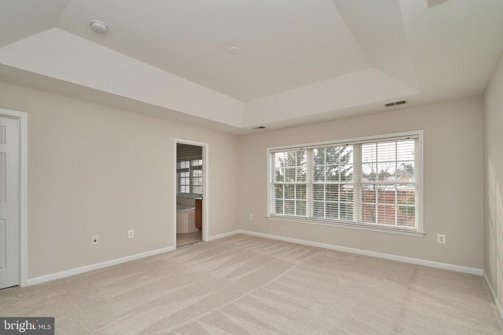 121 HERNDON MILL CIRCLE