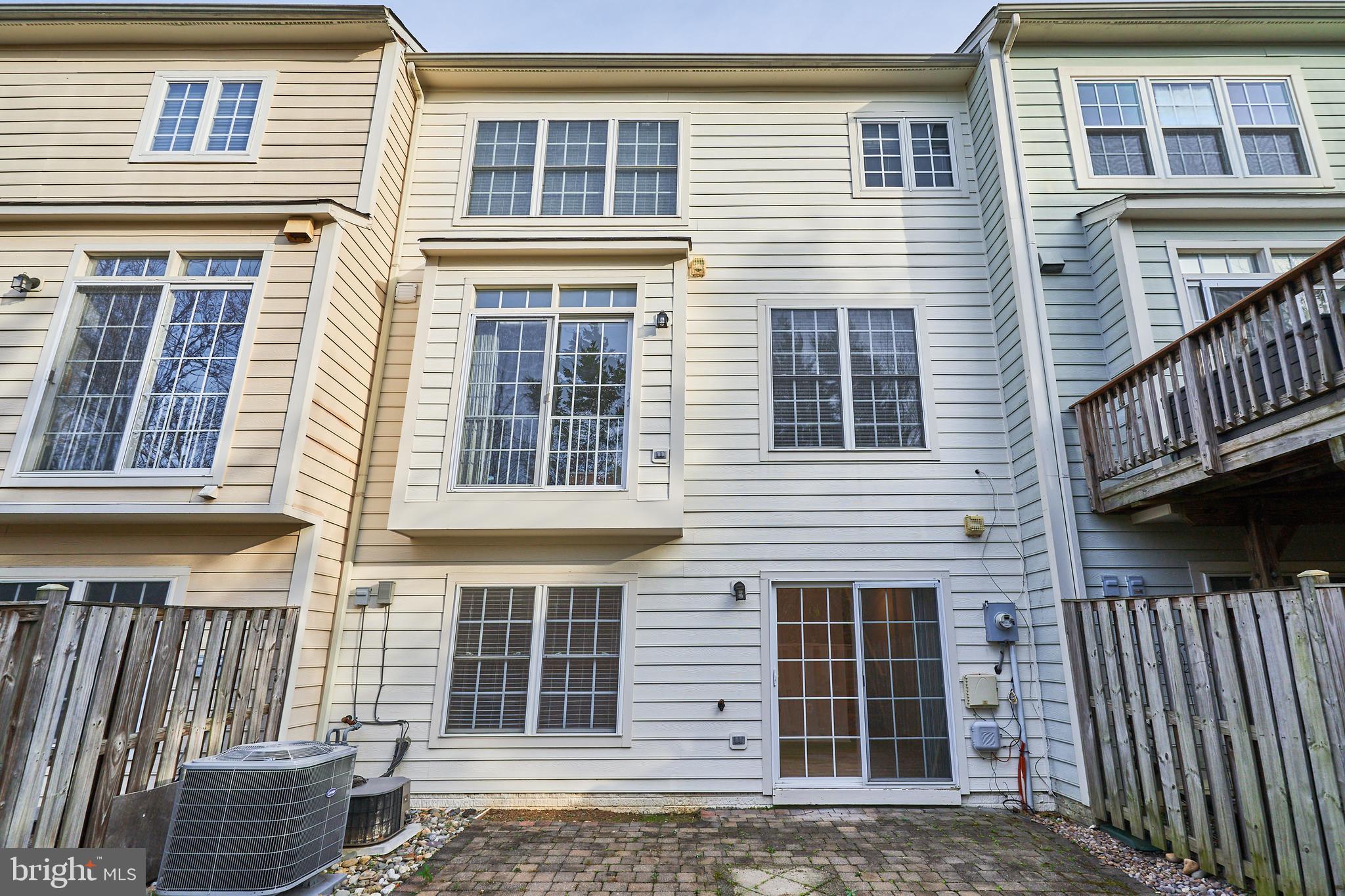 121 HERNDON MILL CIRCLE