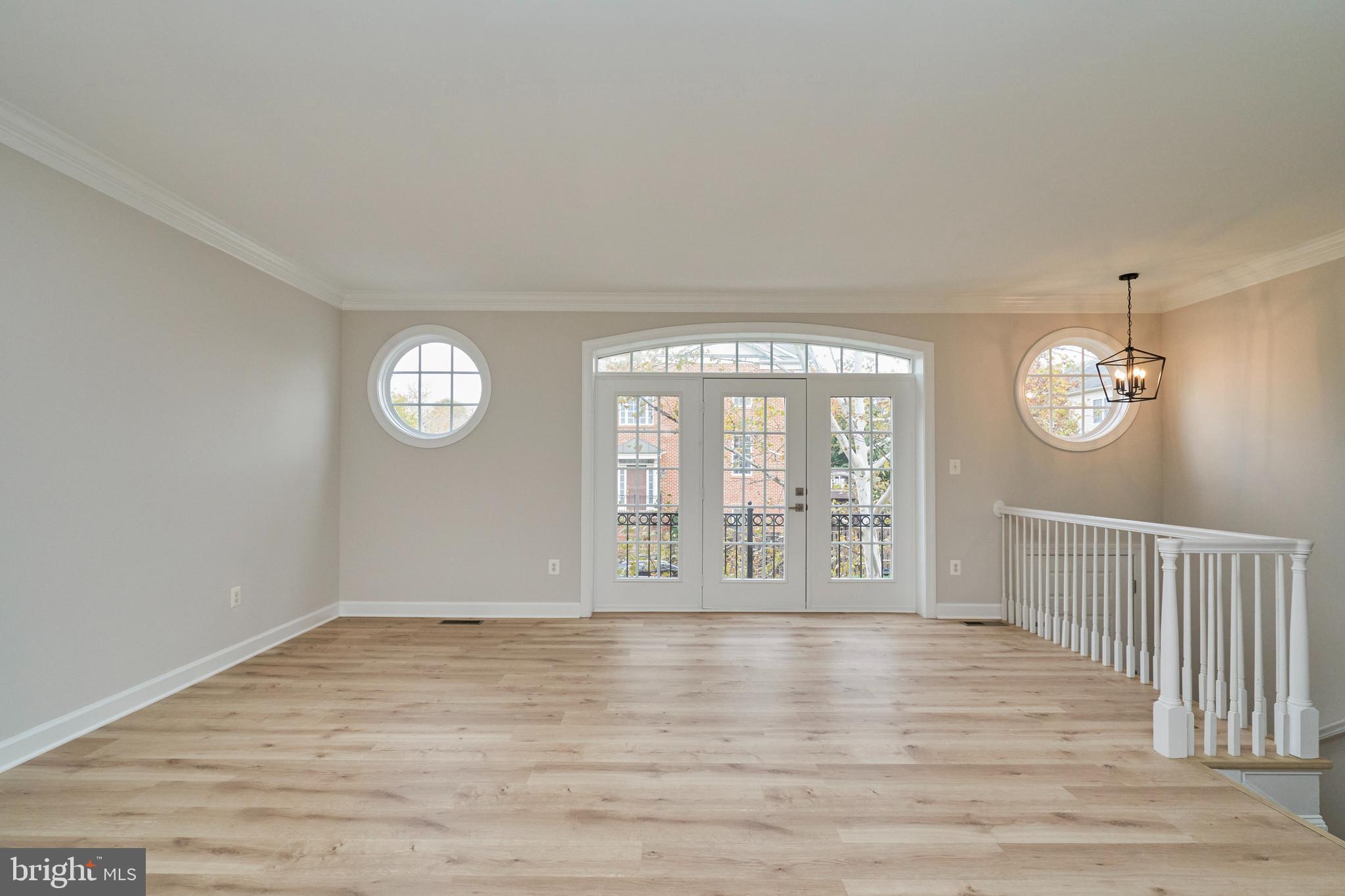 121 HERNDON MILL CIRCLE