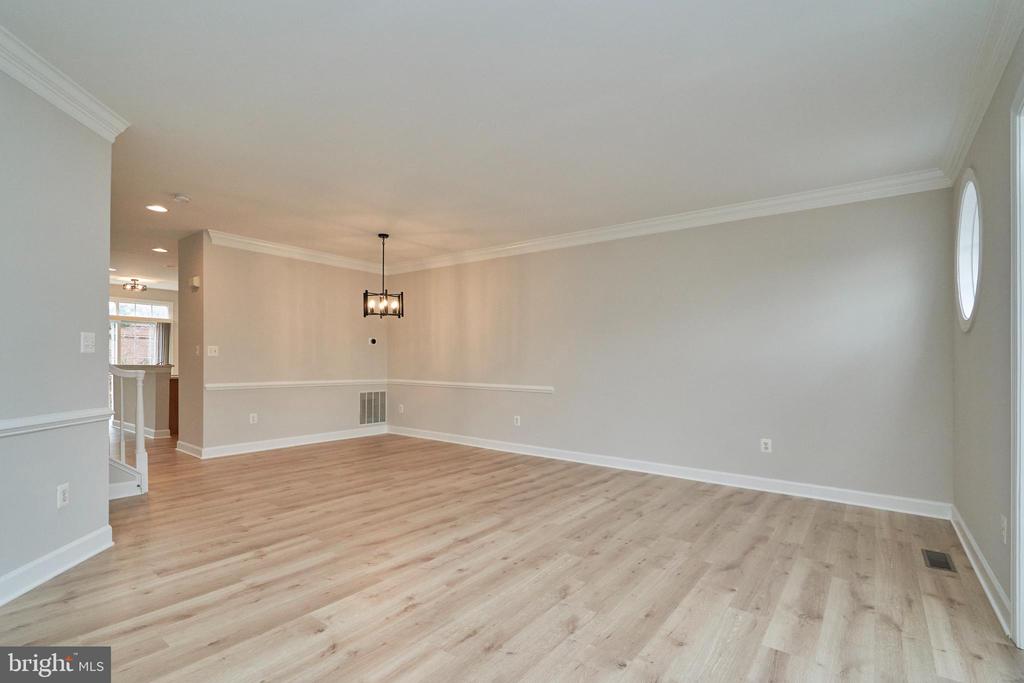 121 HERNDON MILL CIRCLE