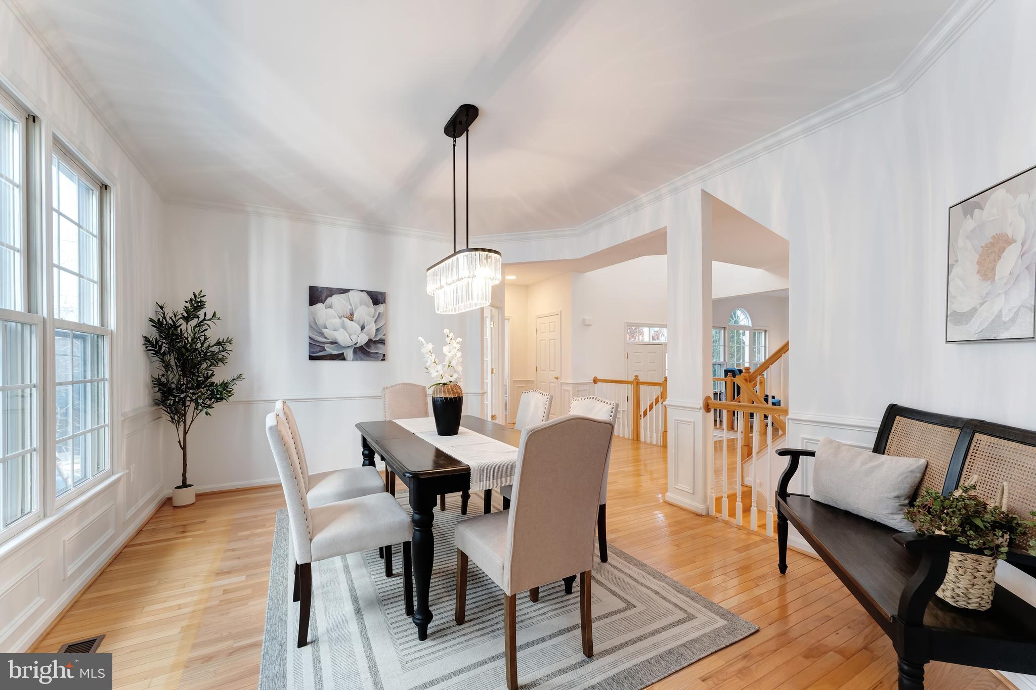 7204 LYNDAM HILL CIRCLE