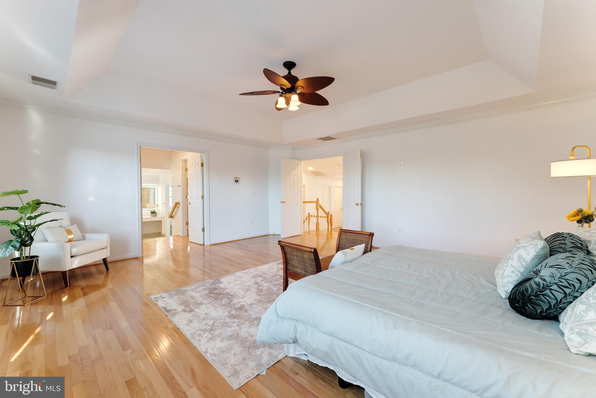 7204 LYNDAM HILL CIRCLE