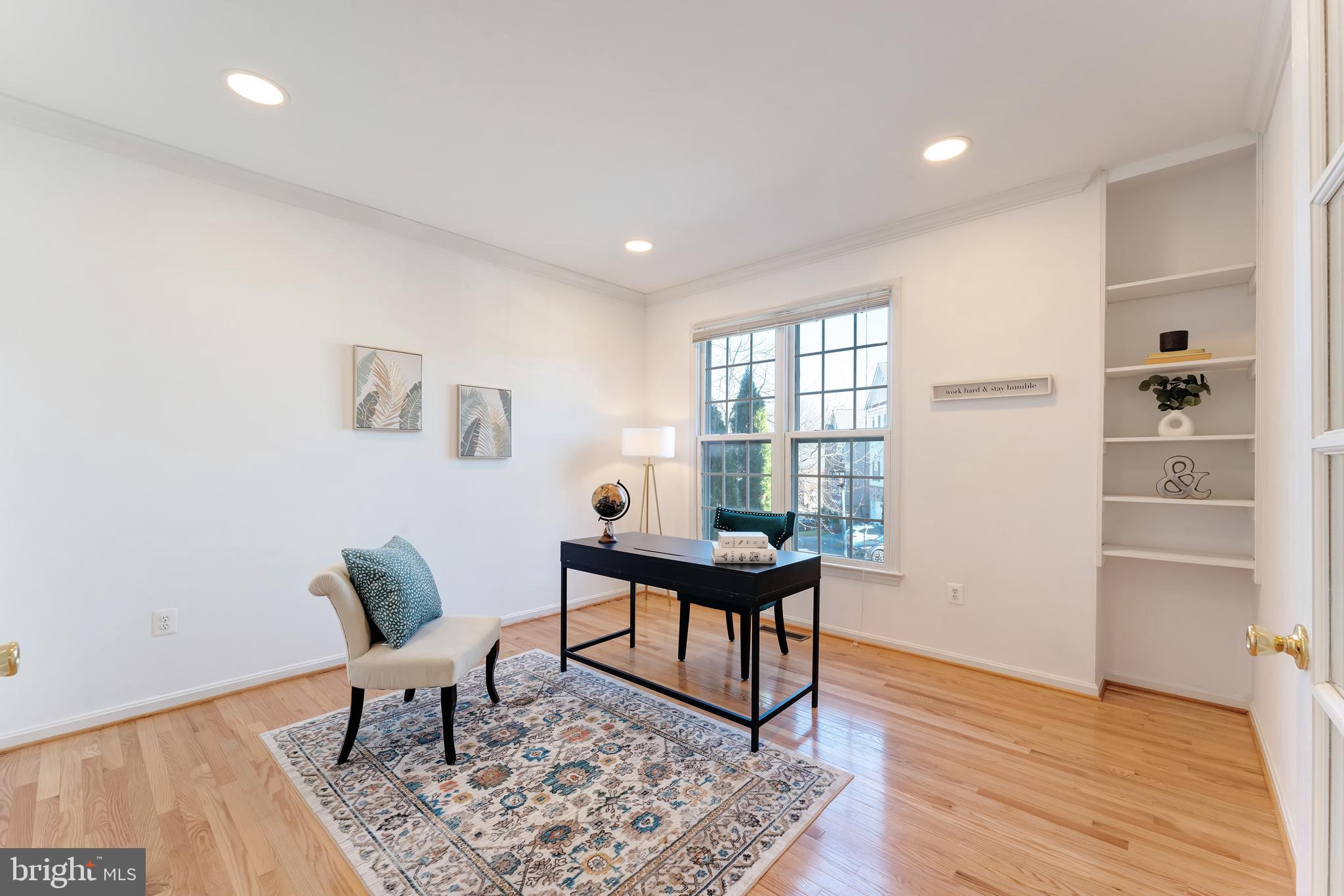 7204 LYNDAM HILL CIRCLE