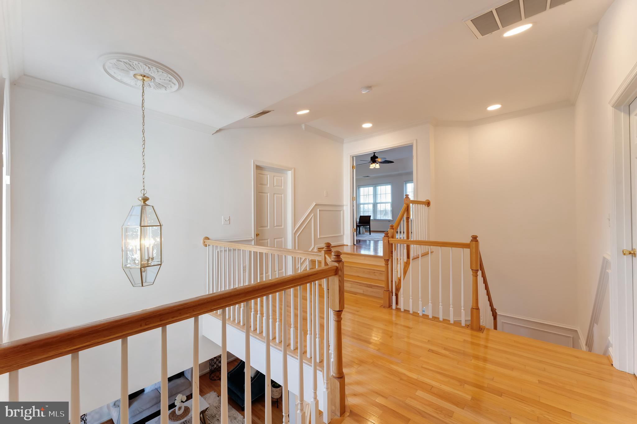 7204 LYNDAM HILL CIRCLE