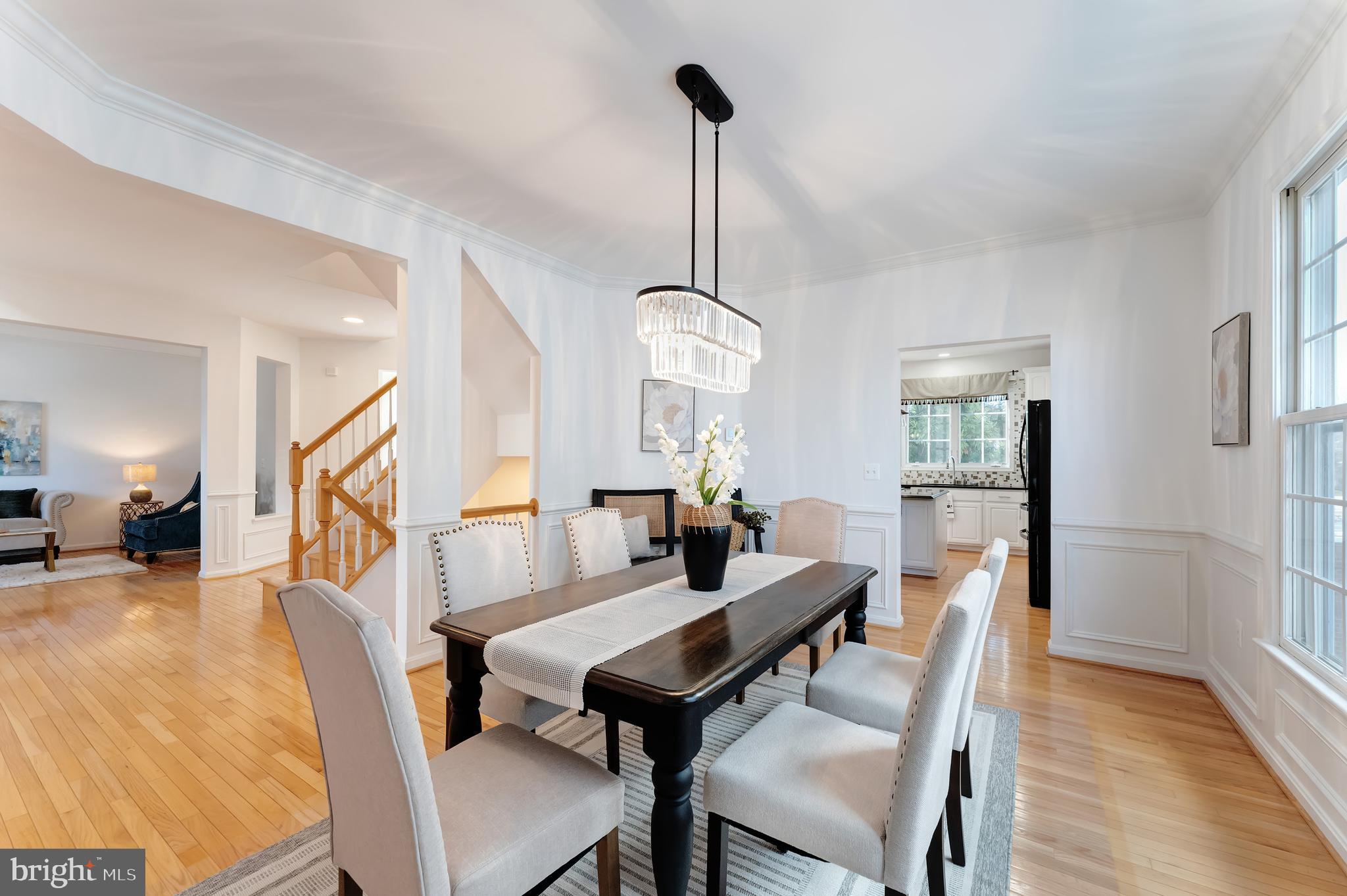 7204 LYNDAM HILL CIRCLE