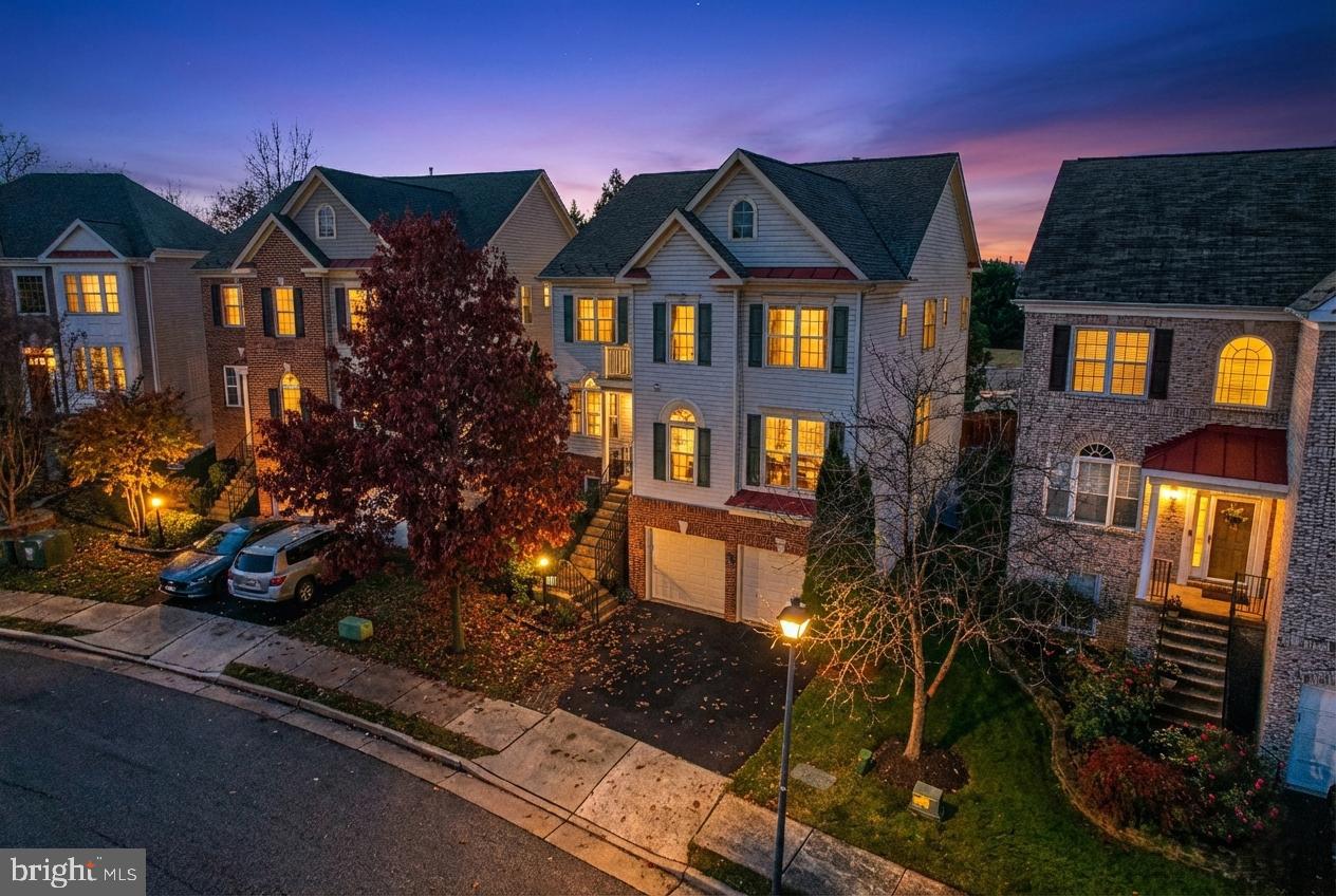 7204 LYNDAM HILL CIRCLE