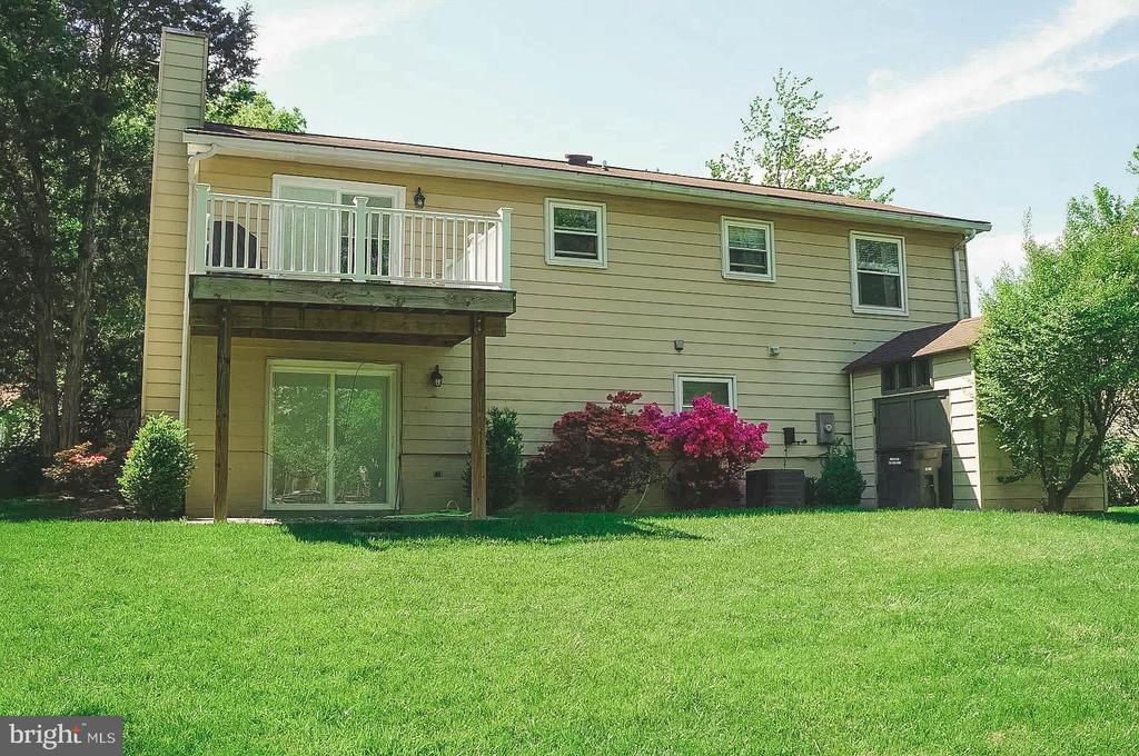 4512 LANTERN PLACE