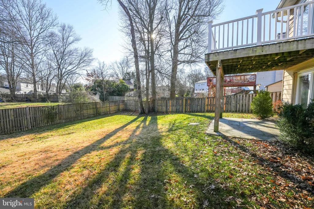 4512 LANTERN PLACE