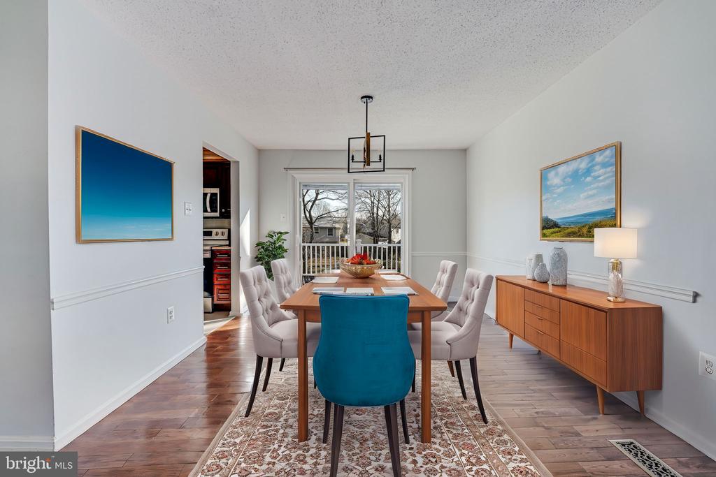 4512 LANTERN PLACE