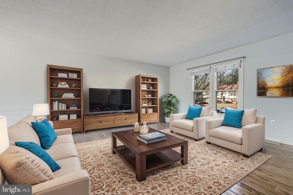 4512 LANTERN PLACE