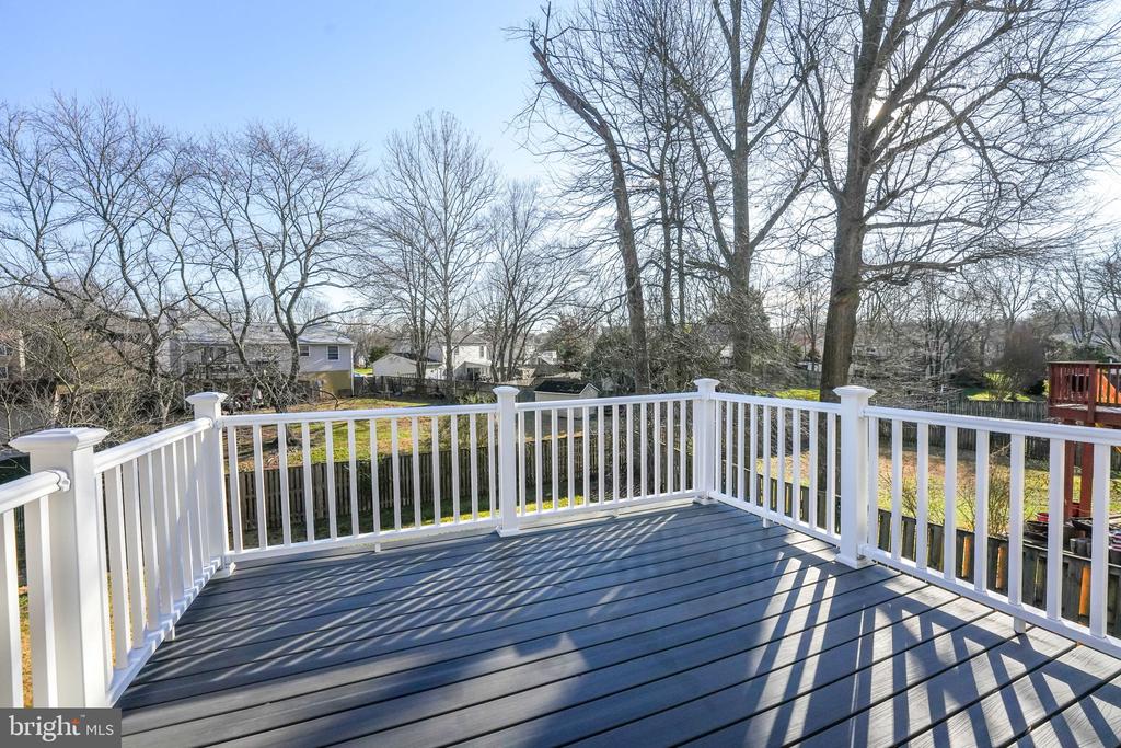 4512 LANTERN PLACE