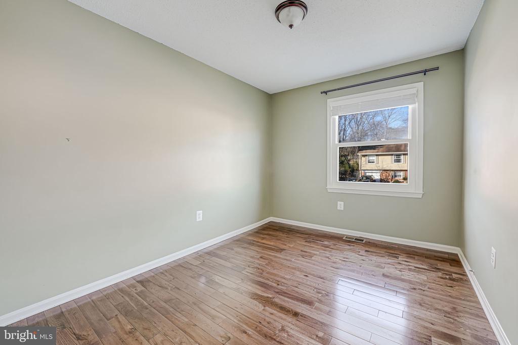 4512 LANTERN PLACE