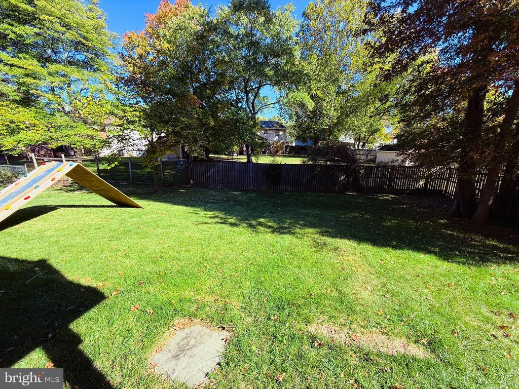4512 LANTERN PLACE