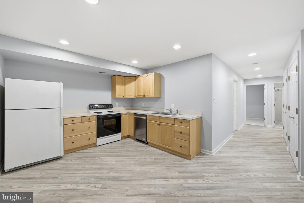 12402 BROWN FOX WAY