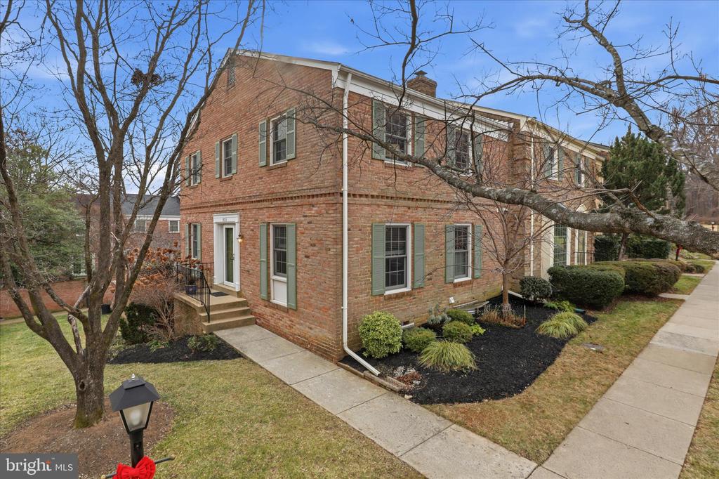 9311 CLANBROOK COURT