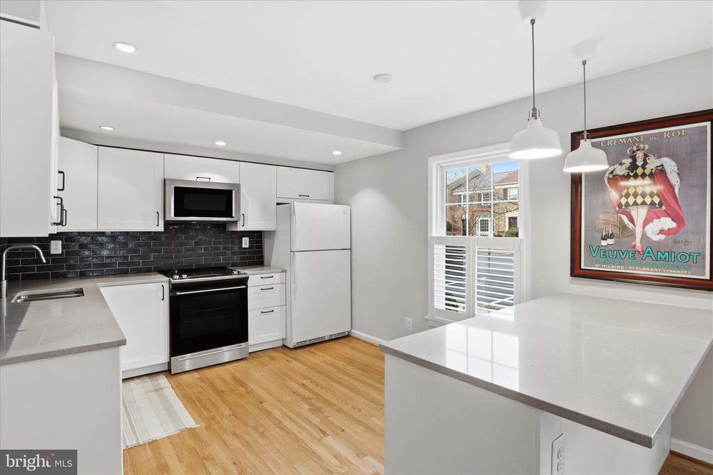 9311 CLANBROOK COURT