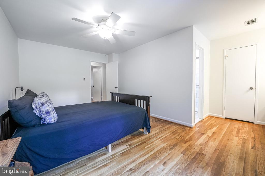 4908 SAUQUOIT LANE