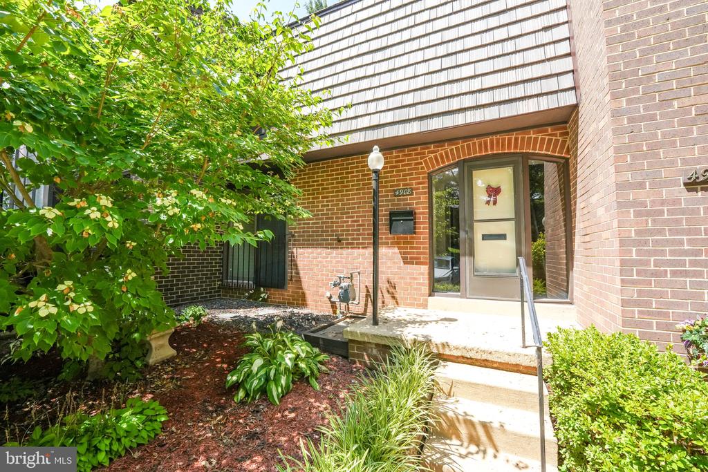 4908 SAUQUOIT LANE