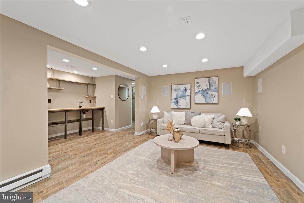 6609 WREN DRIVE